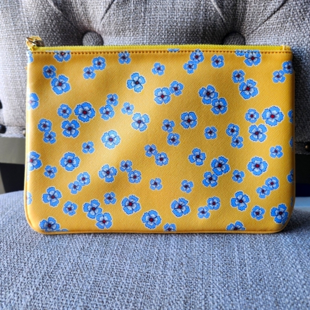 Loft Yellow Clutch Hand Mini bag